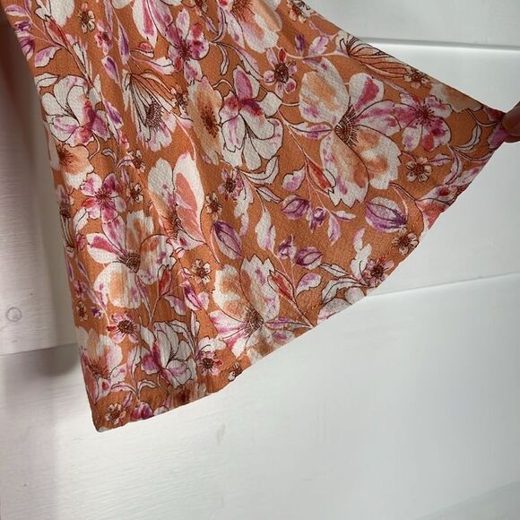 Rachel Zoe High Low Floral Boho Blouse with Bell Sleeves Size Small - Picture 7 of 11